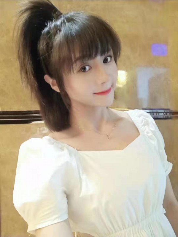 重庆江湾城小雨老师